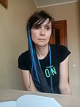 Francenia lolis online show from 09-19-25, 08:05