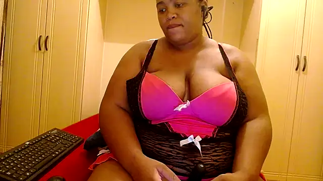 kittydollyx02 online show from 02-20-25, 09:20
