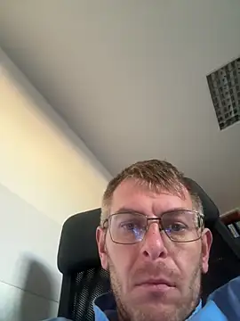 adrian90bi11 online show from 05-01-26, 03:38