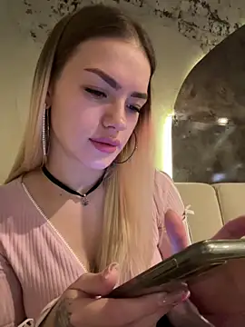 -Sexy Barbie- online show from 01-08-25, 08:38