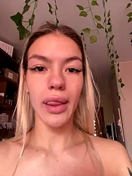 -Sexy Barbie- online show from 10-07-25, 03:04