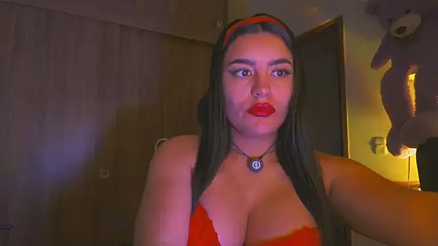 Snapshot of Layla_Nicols chatting on 07-12-26, 03:08 Layla Nicols online show from 07-12-26, 03:08