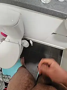 Snapshot of eric69_69 chatting on 01-05-25, 07:17 eric69 69 online show from 01-05-25, 07:17