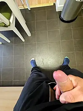 Snapshot of eric69_69 chatting on 09-22-25, 02:30 eric69 69 online show from 09-22-25, 02:30