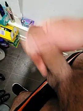 Snapshot of eric69_69 chatting on 09-29-25, 05:23 eric69 69 online show from 09-29-25, 05:23