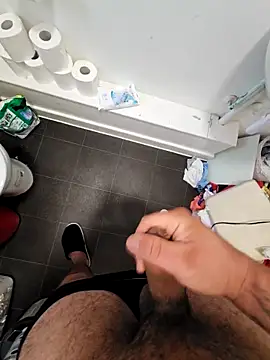 Snapshot of eric69_69 chatting on 10-12-25, 07:29 eric69 69 online show from 10-12-25, 07:29