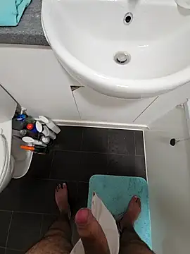 Snapshot of eric69_69 chatting on 10-20-25, 10:05 eric69 69 online show from 10-20-25, 10:05