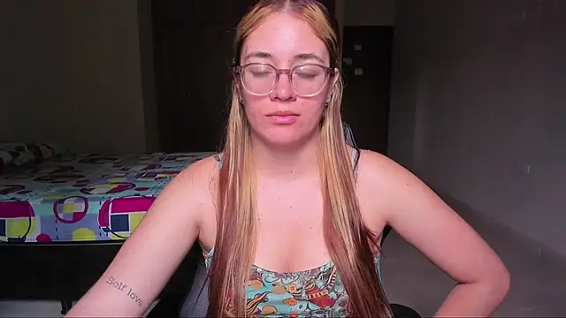 atenas 05  online show from 03-04-25, 07:01