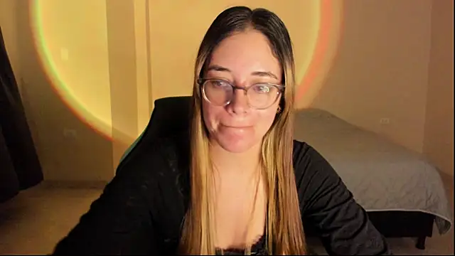 atenas 05  online show from 10-25-25, 09:28