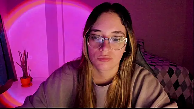 atenas 05  online show from 11-20-25, 09:20