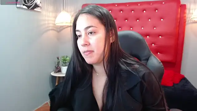 lizzaxs online show from 12-17-24, 08:10
