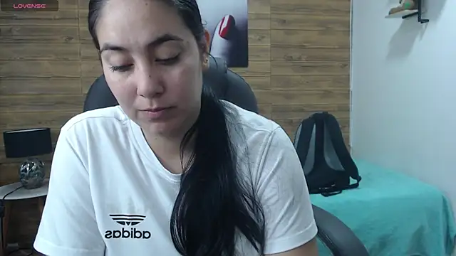 lizzaxs online show from 02-01-25, 01:41