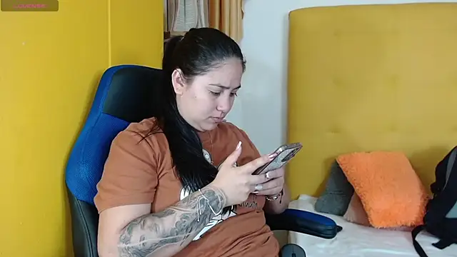 lizzaxs online show from 03-04-25, 02:10