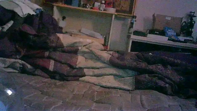 Snapshot of DI4MOND_FIR3 chatting on 10-11-25, 02:04 DI4MOND FIR3 online show from 10-11-25, 02:04