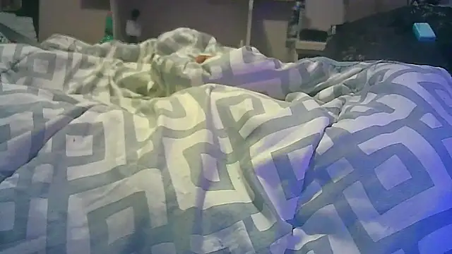 Snapshot of DI4MOND_FIR3 chatting on 10-28-25, 02:15 DI4MOND FIR3 online show from 10-28-25, 02:15