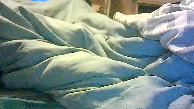 Snapshot of DI4MOND_FIR3 chatting on 10-31-25, 02:45 DI4MOND FIR3 online show from 10-31-25, 02:45