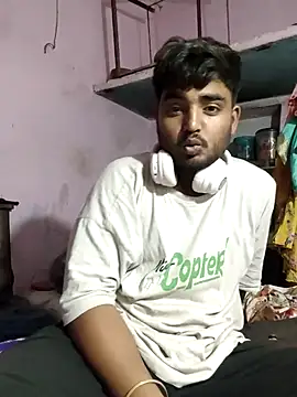 Snapshot of Cuty_dev chatting on 03-20-25, 06:20 Cuty dev online show from 03-20-25, 06:20