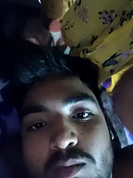 Snapshot of Cuty_dev chatting on 03-21-25, 06:38 Cuty dev online show from 03-21-25, 06:38