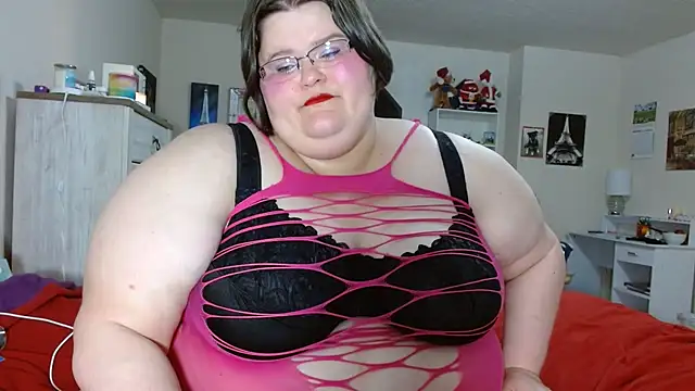 ChristineLusst online show from 03-19-25, 11:17