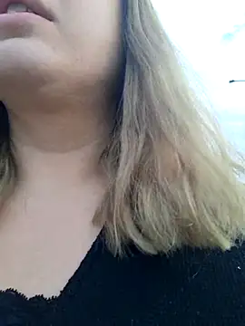 cansuozell online show from 11-26-25, 05:41