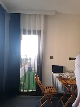 cansuozell online show from 11-28-25, 05:21