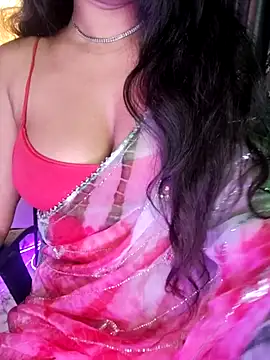 Snapshot of SexyAndHottie chatting on 10-13-25, 04:18 SexyAndHottie online show from 10-13-25, 04:18