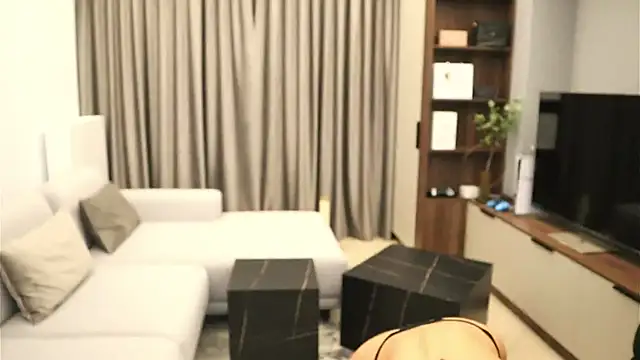 IrisNoire online show from 09-18-25, 07:05