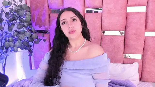 Snapshot of paulette_dupont chatting on 10-11-25, 04:22 paulette dupont online show from 10-11-25, 04:22