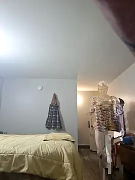 Snapshot of Puusy780 chatting on 10-29-25, 12:57 Puusy780 online show from 10-29-25, 12:57