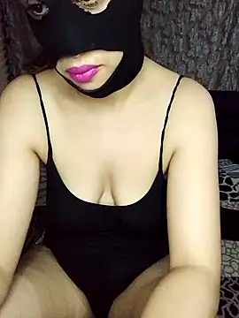 Snapshot of Arab69nikwife chatting on 09-14-25, 03:55 Arab69nikwife online show from 09-14-25, 03:55