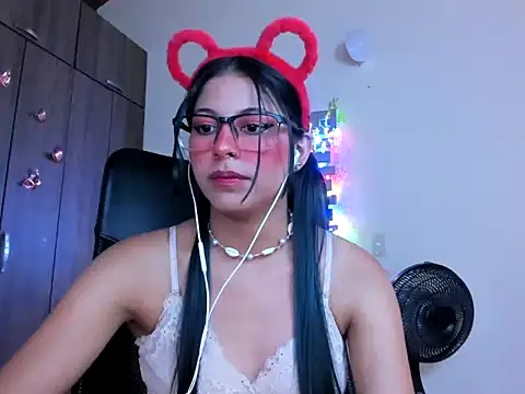  ALLYSON18  online show from 01-05-25, 05:30