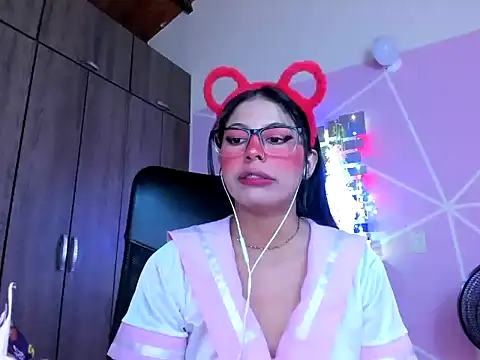  ALLYSON18  online show from 01-12-25, 02:30