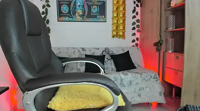 mikee scooth online show from 01-11-25, 02:15