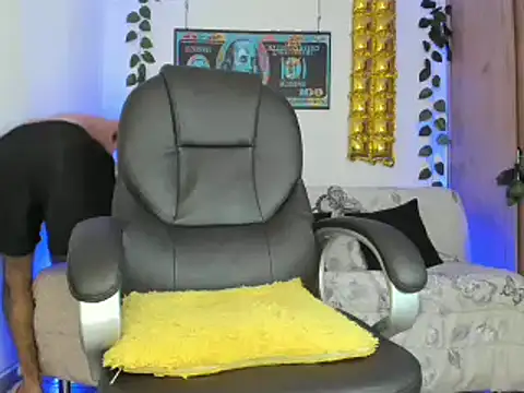 mikee scooth online show from 01-14-25, 03:47