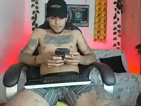 mikee scooth online show from 01-21-25, 08:41