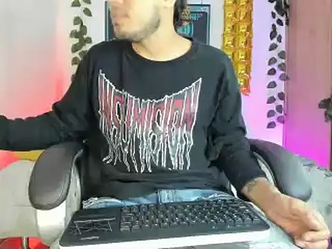 mikee scooth online show from 01-25-25, 06:55