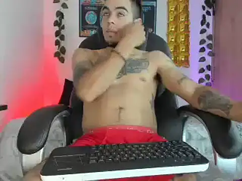 mikee scooth online show from 02-06-25, 07:45