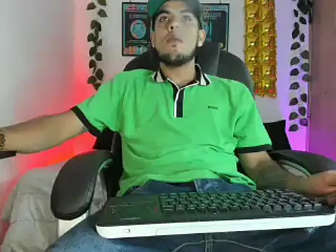mikee scooth online show from 02-07-25, 03:12