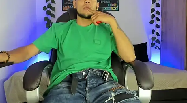 mikee scooth online show from 03-04-25, 01:28
