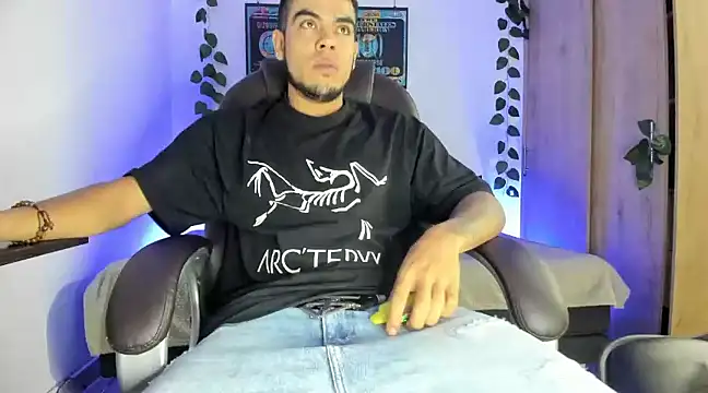 mikee scooth online show from 03-07-25, 08:34