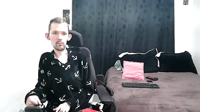 Snapshot of Sophia_and_Thomas chatting on 02-20-25, 08:28 Sophia and Thomas online show from 02-20-25, 08:28