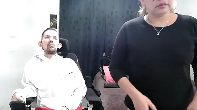 Snapshot of Sophia_and_Thomas chatting on 02-24-25, 10:04 Sophia and Thomas online show from 02-24-25, 10:04