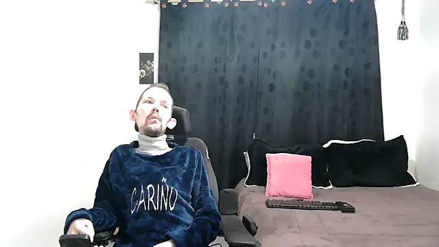 Snapshot of Sophia_and_Thomas chatting on 02-26-25, 09:53 Sophia and Thomas online show from 02-26-25, 09:53