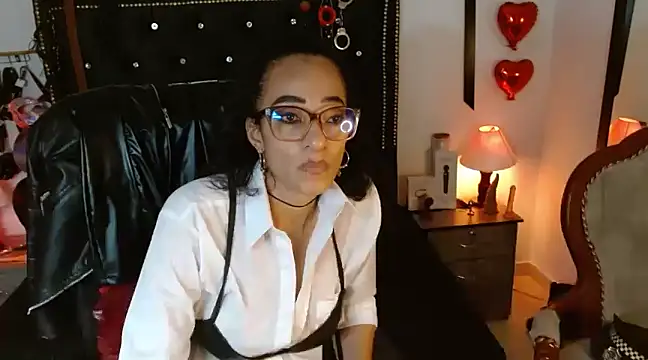 Snapshot of SamaraMartinez chatting on 03-11-25, 08:53 SamaraMartinez online show from 03-11-25, 08:53
