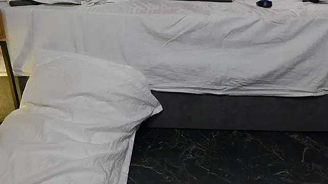 Snapshot of celestara chatting on 02-15-25, 10:11 celestara online show from 02-15-25, 10:11