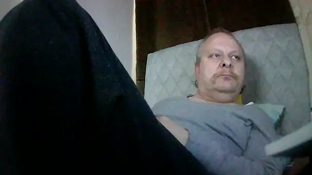 Snapshot of amylrmm1903 chatting on 03-29-26, 01:00 amylrmm1903 online show from 03-29-26, 01:00