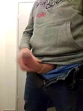 Snapshot of Veinedur chatting on 01-29-25, 02:00 Veinedur online show from 01-29-25, 02:00