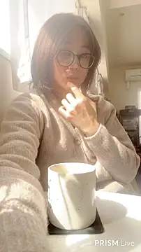 Snapshot of mel__mel chatting on 03-23-26, 04:27 mel mel online show from 03-23-26, 04:27