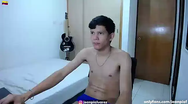 Snapshot of jeanpiof chatting on 01-06-25, 11:31 jeanpiof online show from 01-06-25, 11:31