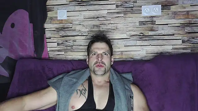 XxBigboybandxX online show from 02-07-25, 07:27